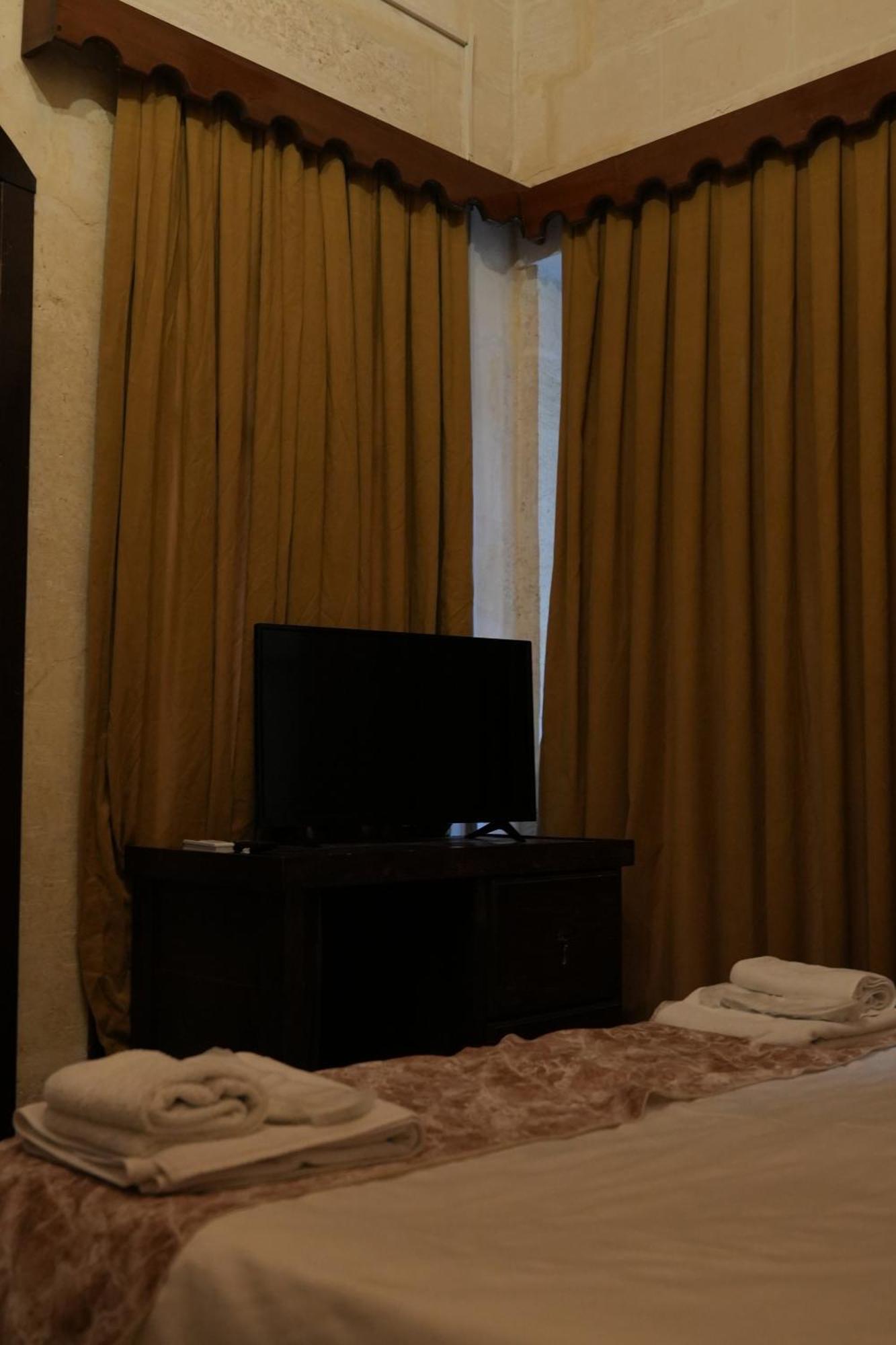 Joselin Hotel سانليورفا المظهر الخارجي الصورة