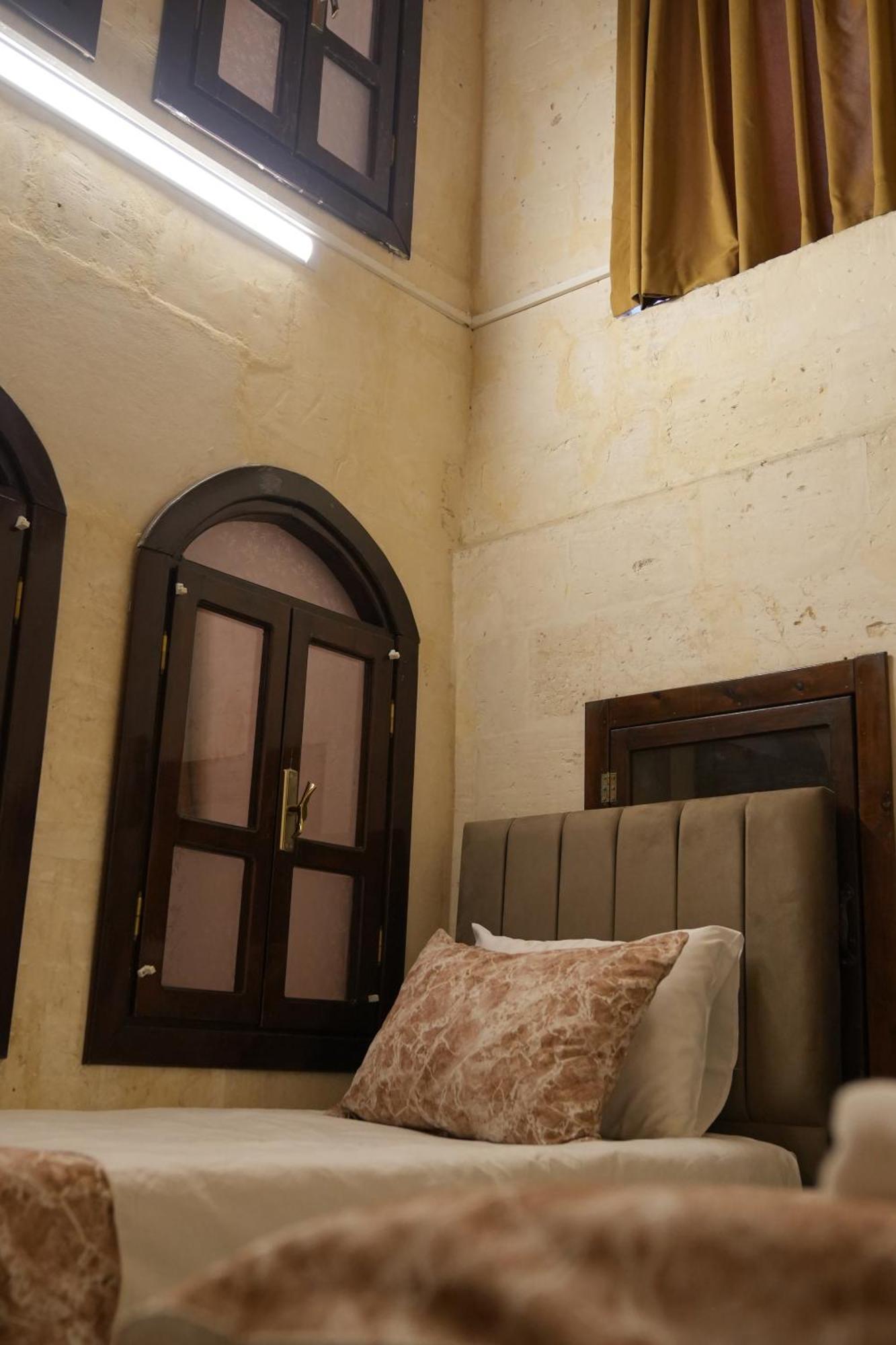 Joselin Hotel سانليورفا المظهر الخارجي الصورة