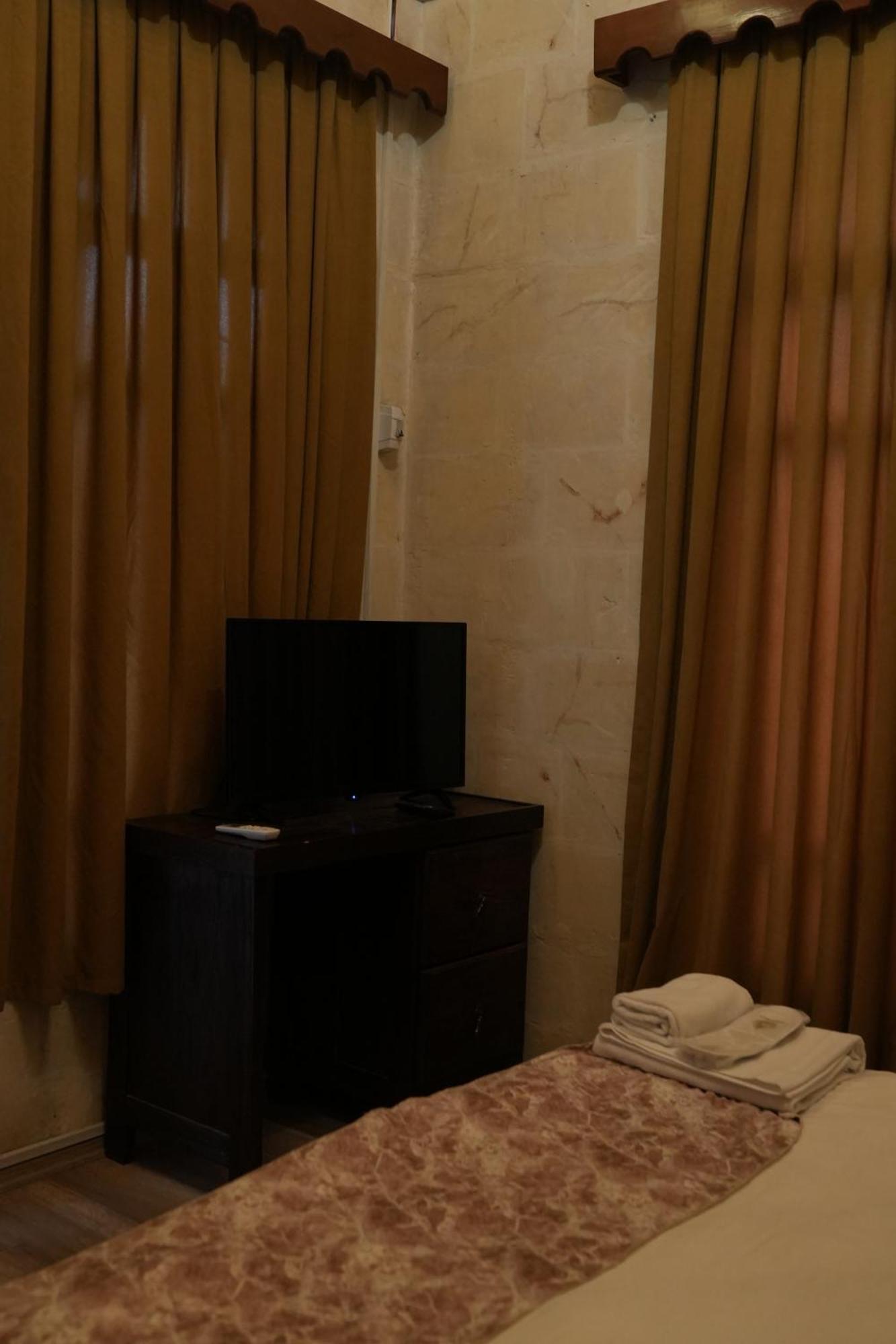 Joselin Hotel سانليورفا المظهر الخارجي الصورة