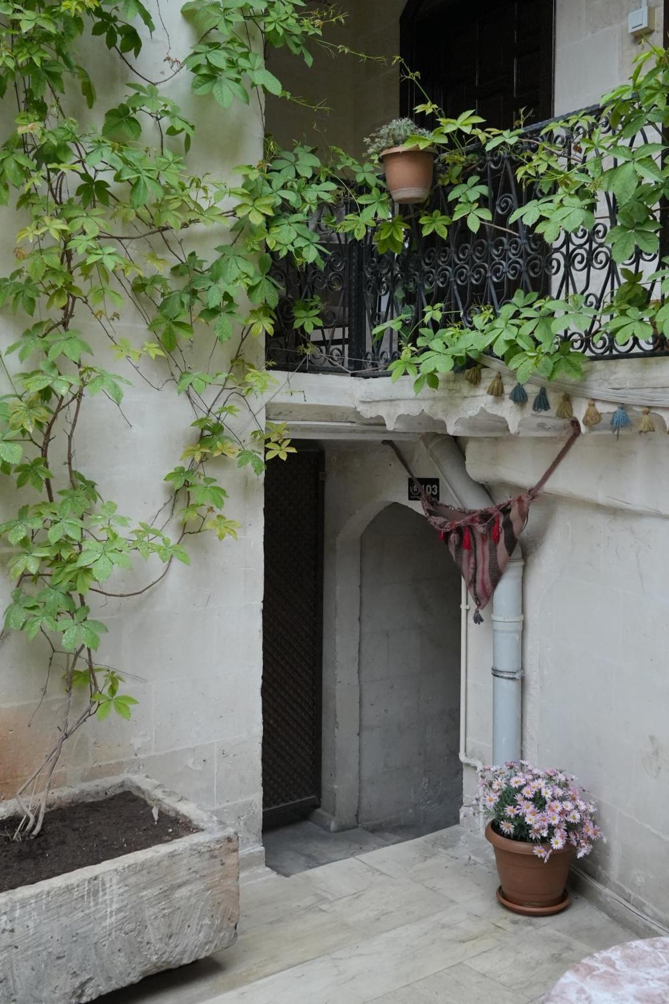 Joselin Hotel سانليورفا المظهر الخارجي الصورة
